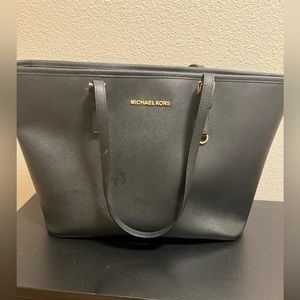 Black Michael Kors, oversized bag